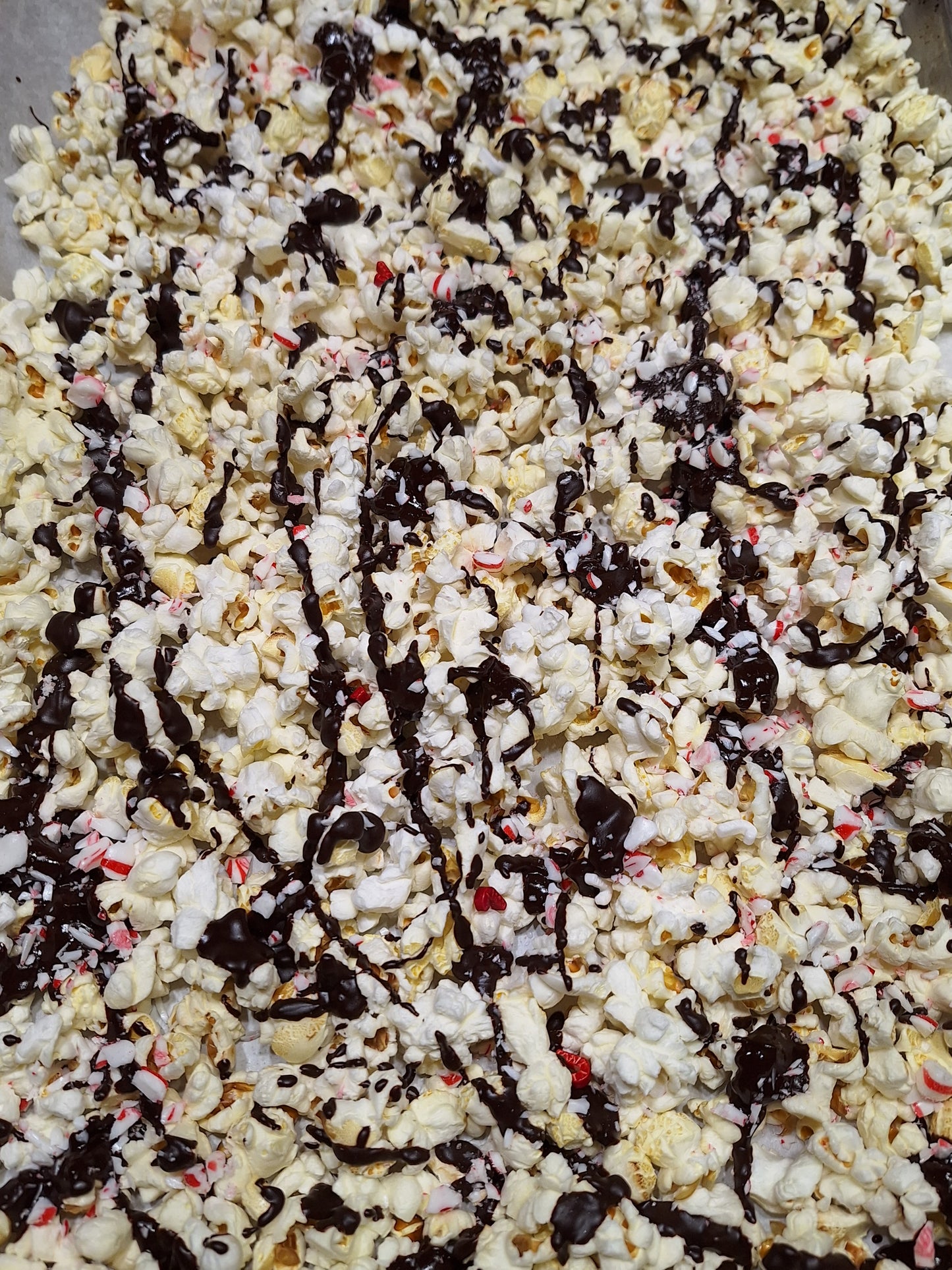 Peppermint Bark Popcorn