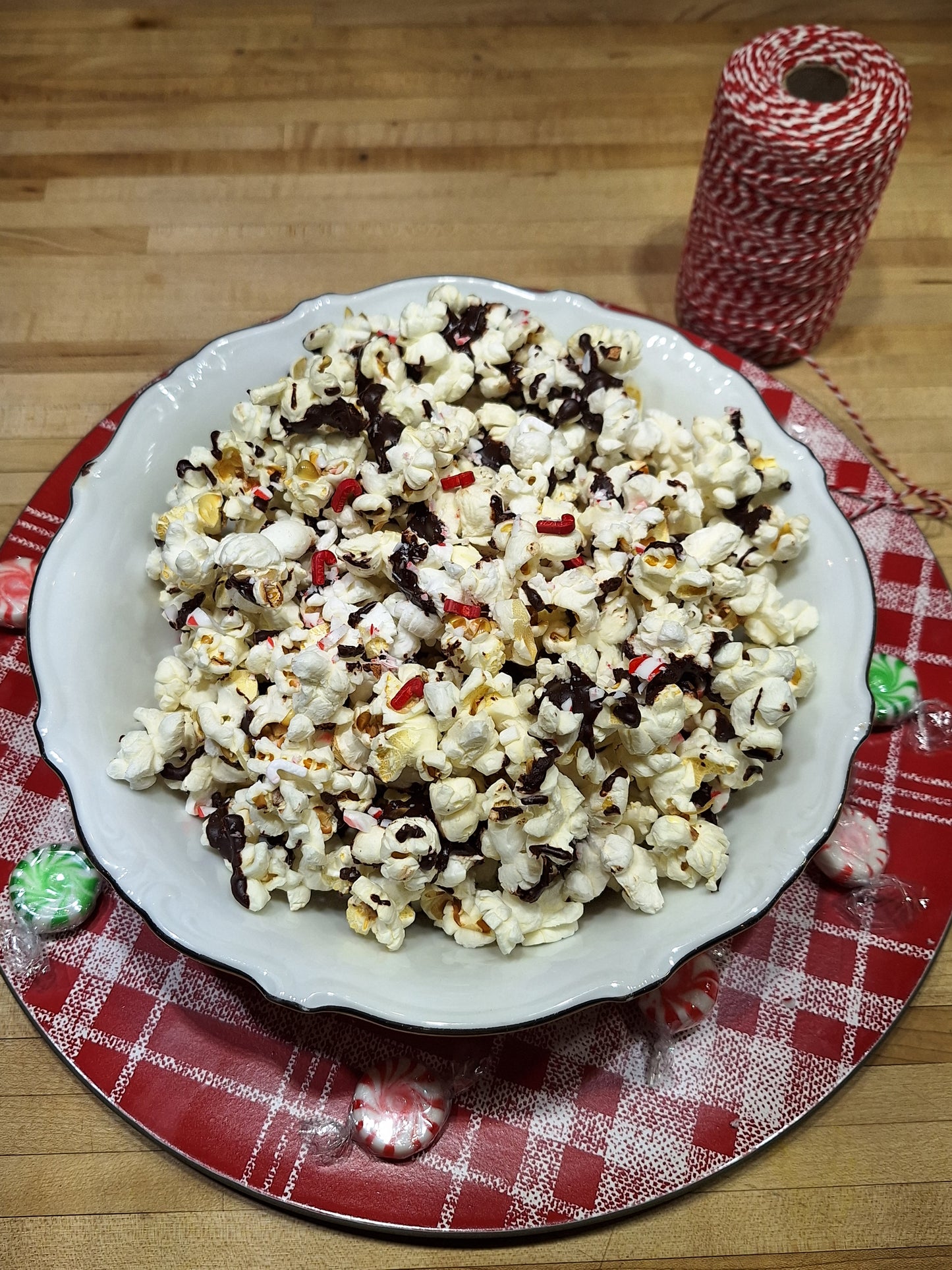 Peppermint Bark Popcorn